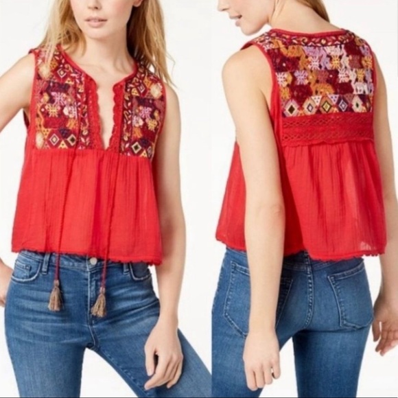 Free People Tops - Embroidered Crop Tank